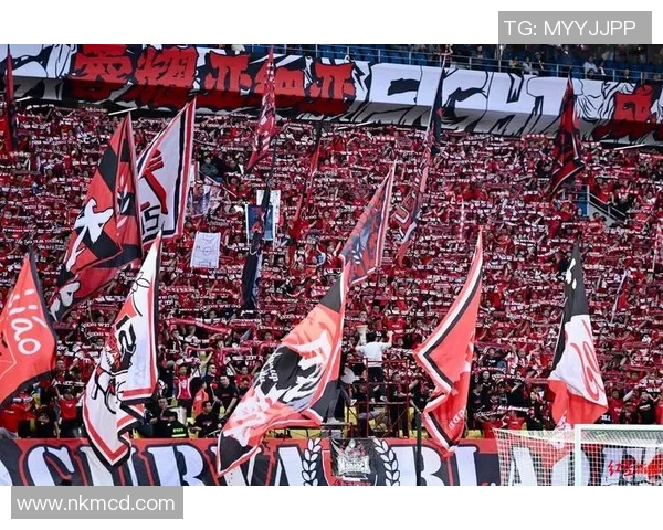 足坛巨星神进球震撼全场引爆激情点燃无数球迷热血瞬间