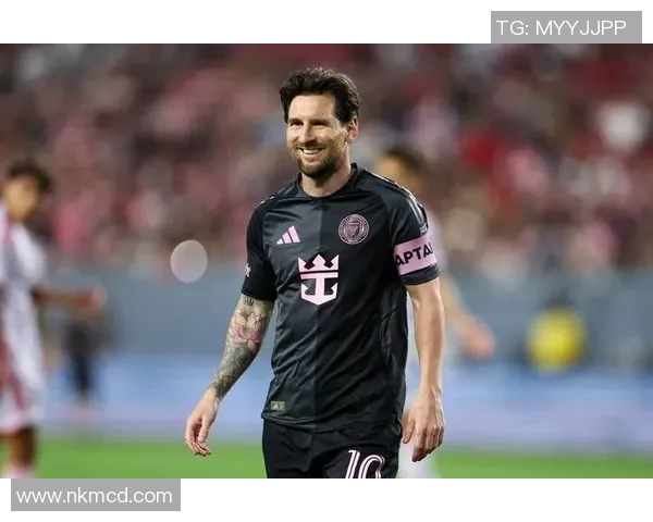 足球场上后腰位置的传奇球星盘点与历史地位分析